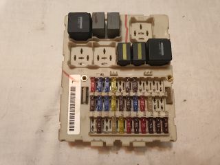 bontott FORD FOCUS I Biztosítéktábla Utastér