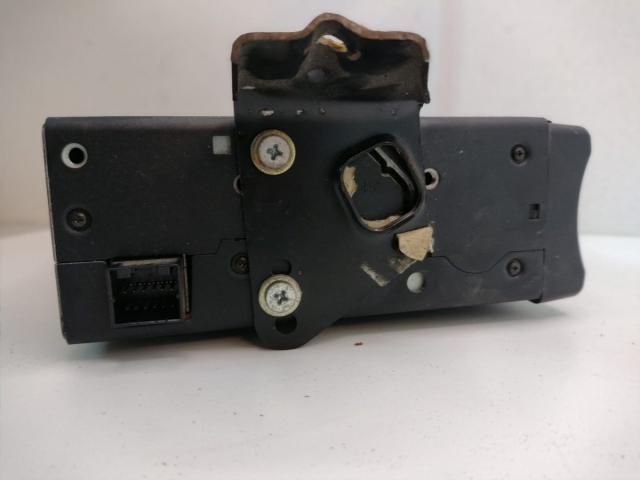 bontott FORD FOCUS I CD / DVD Tár