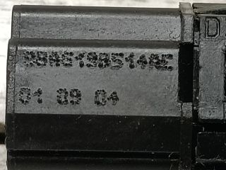 bontott FORD FOCUS I Csomagtér Nyitó Kar / Gomb