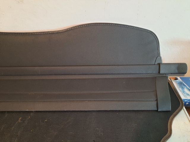 bontott FORD FOCUS I Csomagtér Roló