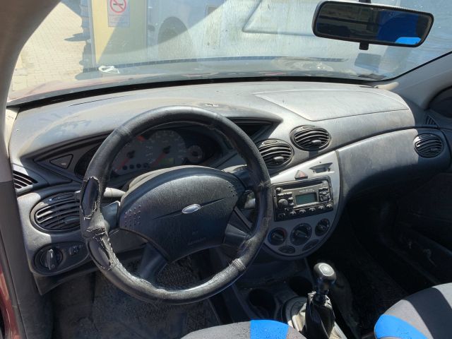 bontott FORD FOCUS I Csomagtér Roló