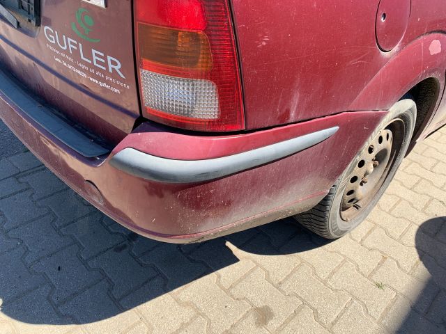 bontott FORD FOCUS I Csomagtér Roló