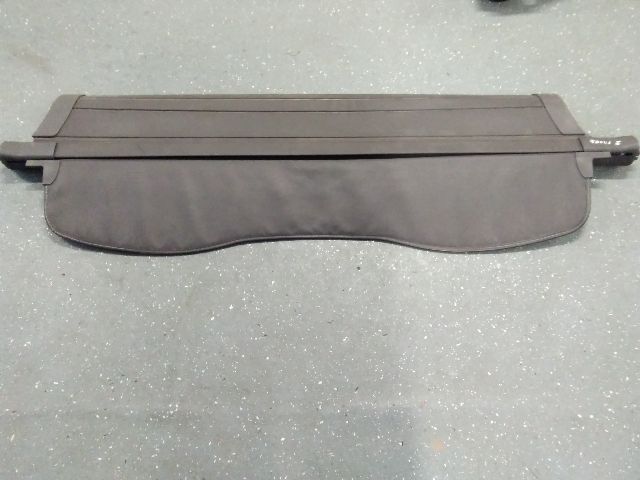 bontott FORD FOCUS I Csomagtér Roló