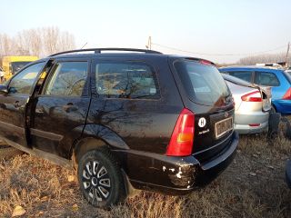 bontott FORD FOCUS I Csomagtérajtó Bal Zsanér