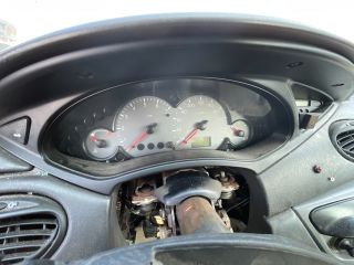 bontott FORD FOCUS I Csomagtérajtó Burkolat Alsó