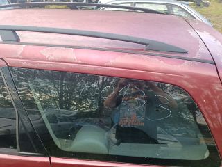 bontott FORD FOCUS I Csomagtérajtó Gumikéder