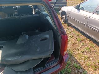 bontott FORD FOCUS I Csomagtérajtó Gumikéder