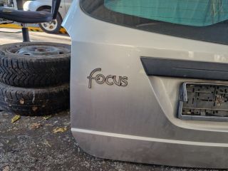 bontott FORD FOCUS I Csomagtérajtó (Részeivel)