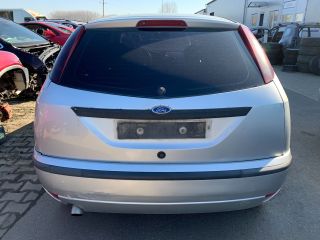 bontott FORD FOCUS I Csomagtérajtó (Részeivel)