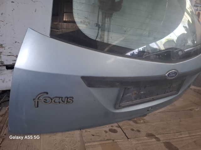 bontott FORD FOCUS I Csomagtérajtó (Részeivel)