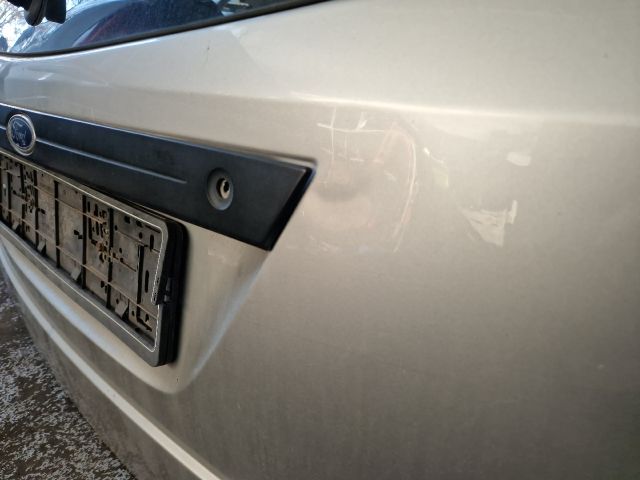 bontott FORD FOCUS I Csomagtérajtó (Részeivel)
