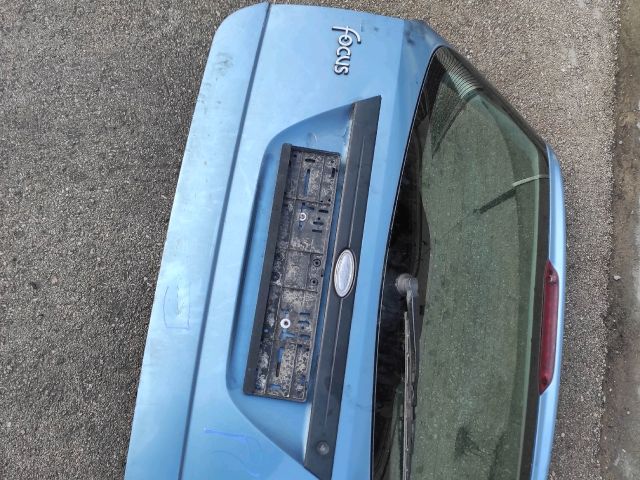 bontott FORD FOCUS I Csomagtérajtó (Részeivel)