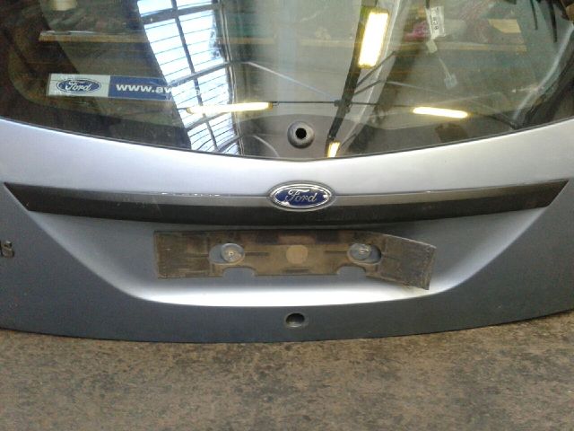 bontott FORD FOCUS I Csomagtérajtó (Üres lemez)