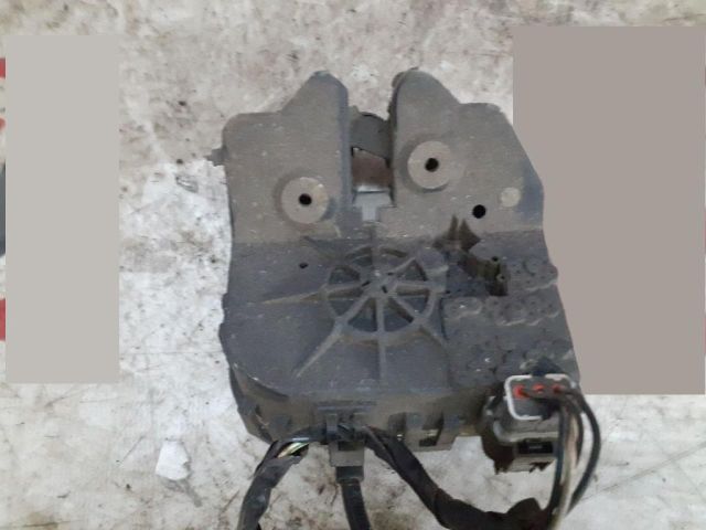 bontott FORD FOCUS I Csomagtérajtó Zárszerkezet