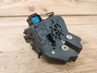 bontott FORD FOCUS I Csomagtérajtó Zárszerkezet