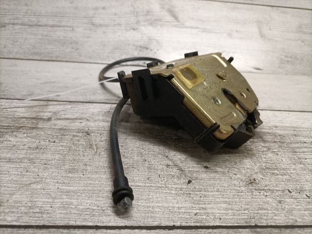 bontott FORD FOCUS I Csomagtérajtó Zárszerkezet