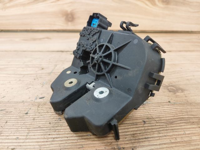 bontott FORD FOCUS I Csomagtérajtó Zárszerkezet