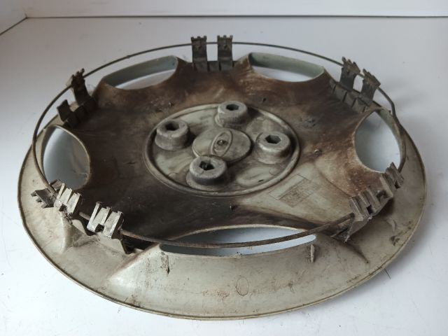 bontott FORD FOCUS I Dísztárcsa Szett