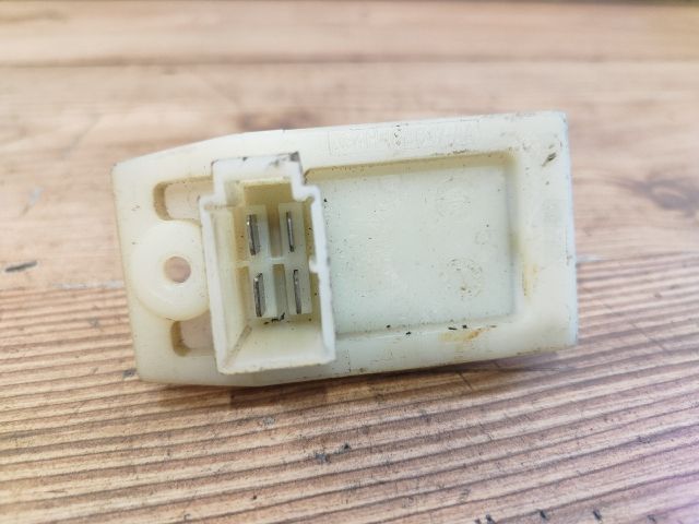 bontott FORD FOCUS I Előtét Ellenállás Fűtőmotor