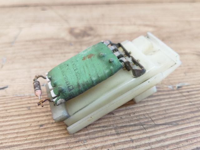 bontott FORD FOCUS I Előtét Ellenállás Fűtőmotor