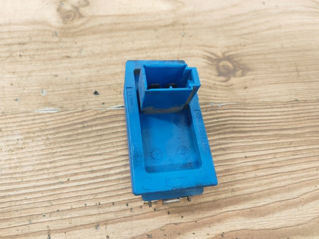 bontott FORD FOCUS I Előtét Ellenállás Fűtőmotor