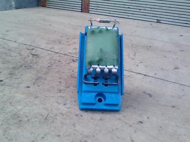 bontott FORD FOCUS I Előtét Ellenállás Fűtőmotor