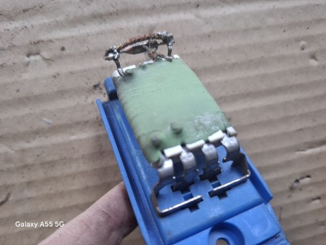 bontott FORD FOCUS I Előtét Ellenállás Fűtőmotor