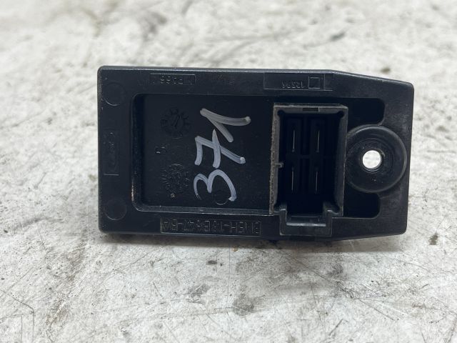 bontott FORD FOCUS I Előtét Ellenállás Fűtőmotor