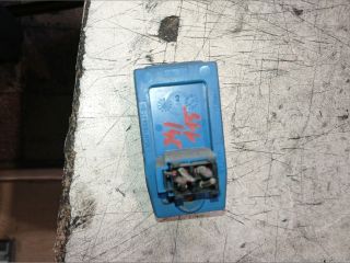 bontott FORD FOCUS I Előtét Ellenállás Fűtőmotor