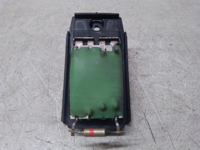 bontott FORD FOCUS I Előtét Ellenállás Fűtőmotor