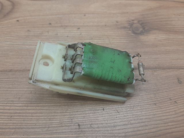 bontott FORD FOCUS I Előtét Ellenállás Fűtőmotor