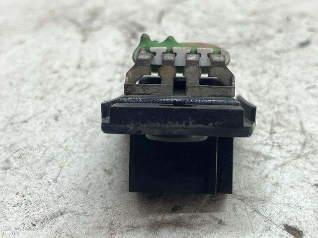 bontott FORD FOCUS I Előtét Ellenállás Fűtőmotor