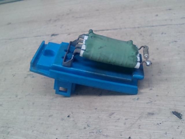 bontott FORD FOCUS I Előtét Ellenállás Fűtőmotor