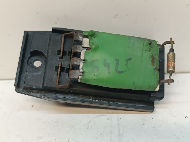 bontott FORD FOCUS I Előtét Ellenállás Fűtőmotor