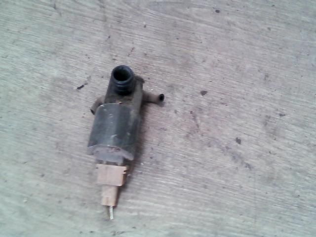 bontott FORD FOCUS I Első Ablakmosó Szivattyú