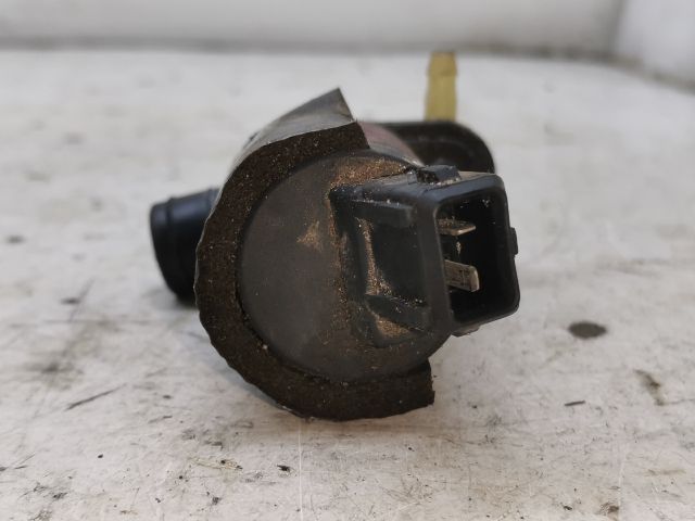 bontott FORD FOCUS I Első Ablakmosó Szivattyú