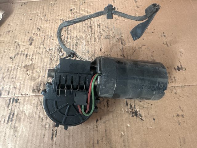 bontott FORD FOCUS I Első Ablaktörlő Motor