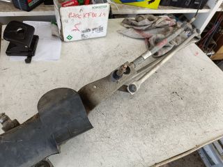 bontott FORD FOCUS I Első Ablaktörlő Szerkezet Motorral