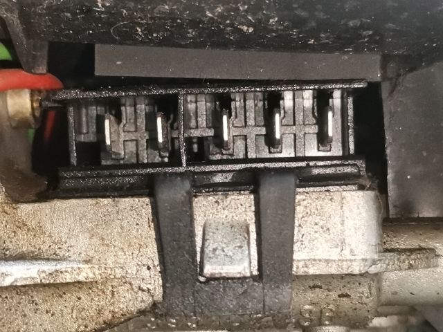 bontott FORD FOCUS I Első Ablaktörlő Szerkezet Motorral