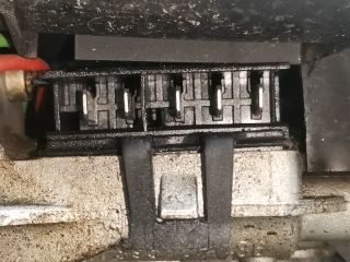 bontott FORD FOCUS I Első Ablaktörlő Szerkezet Motorral