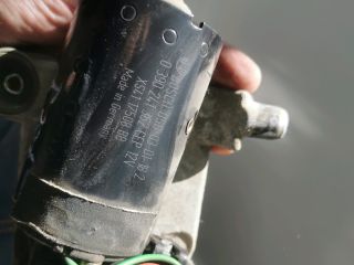 bontott FORD FOCUS I Első Ablaktörlő Szerkezet Motorral