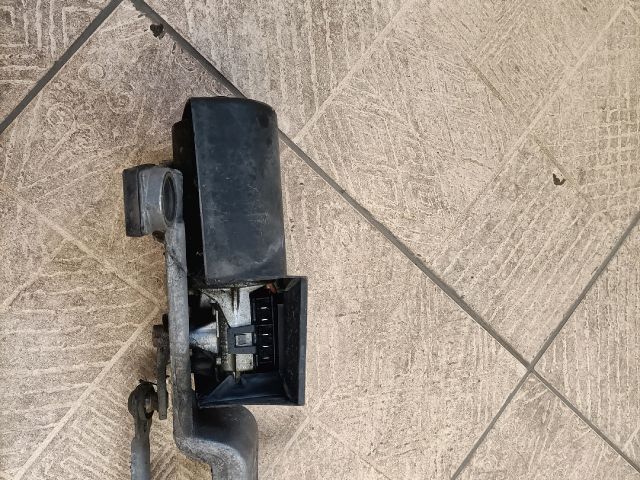 bontott FORD FOCUS I Első Ablaktörlő Szerkezet Motorral