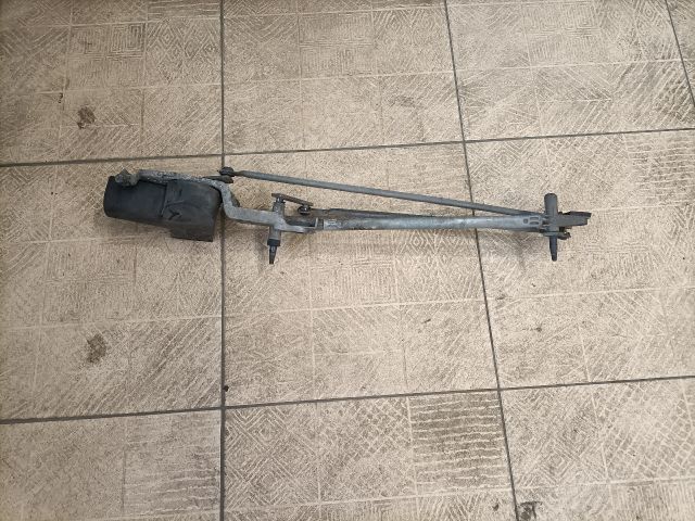 bontott FORD FOCUS I Első Ablaktörlő Szerkezet Motorral