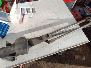 bontott FORD FOCUS I Első Ablaktörlő Szerkezet Motorral