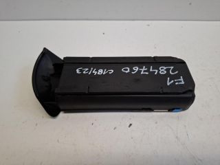 bontott FORD FOCUS I Első Hamutartó