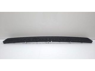 bontott FORD FOCUS I Első Lökhárító Alsó Középső Díszrács