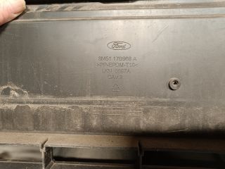 bontott FORD FOCUS I Első Lökhárító Alsó Középső Díszrács