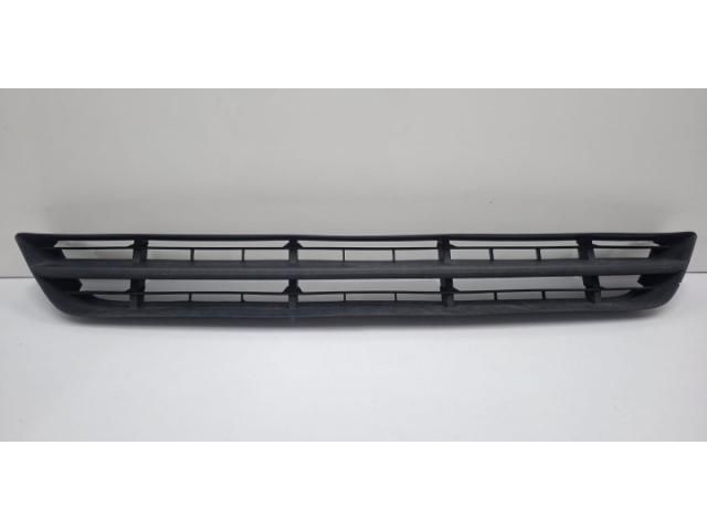 bontott FORD FOCUS I Első Lökhárító Alsó Középső Díszrács