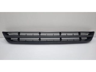 bontott FORD FOCUS I Első Lökhárító Alsó Középső Díszrács