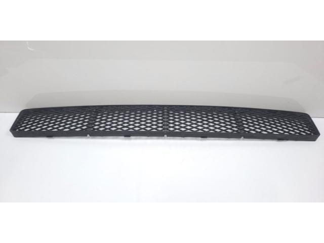 bontott FORD FOCUS I Első Lökhárító Alsó Középső Díszrács